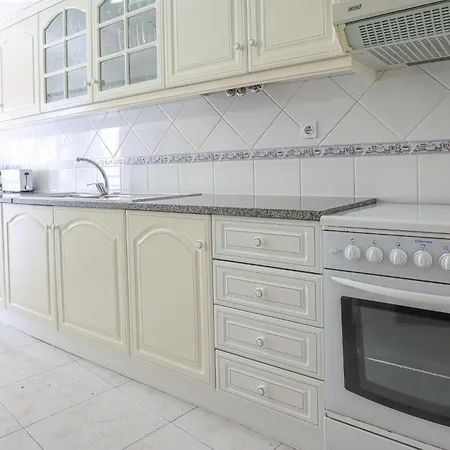 Apart Rei T2 - 200m From The - Free Parking * Quarteira
